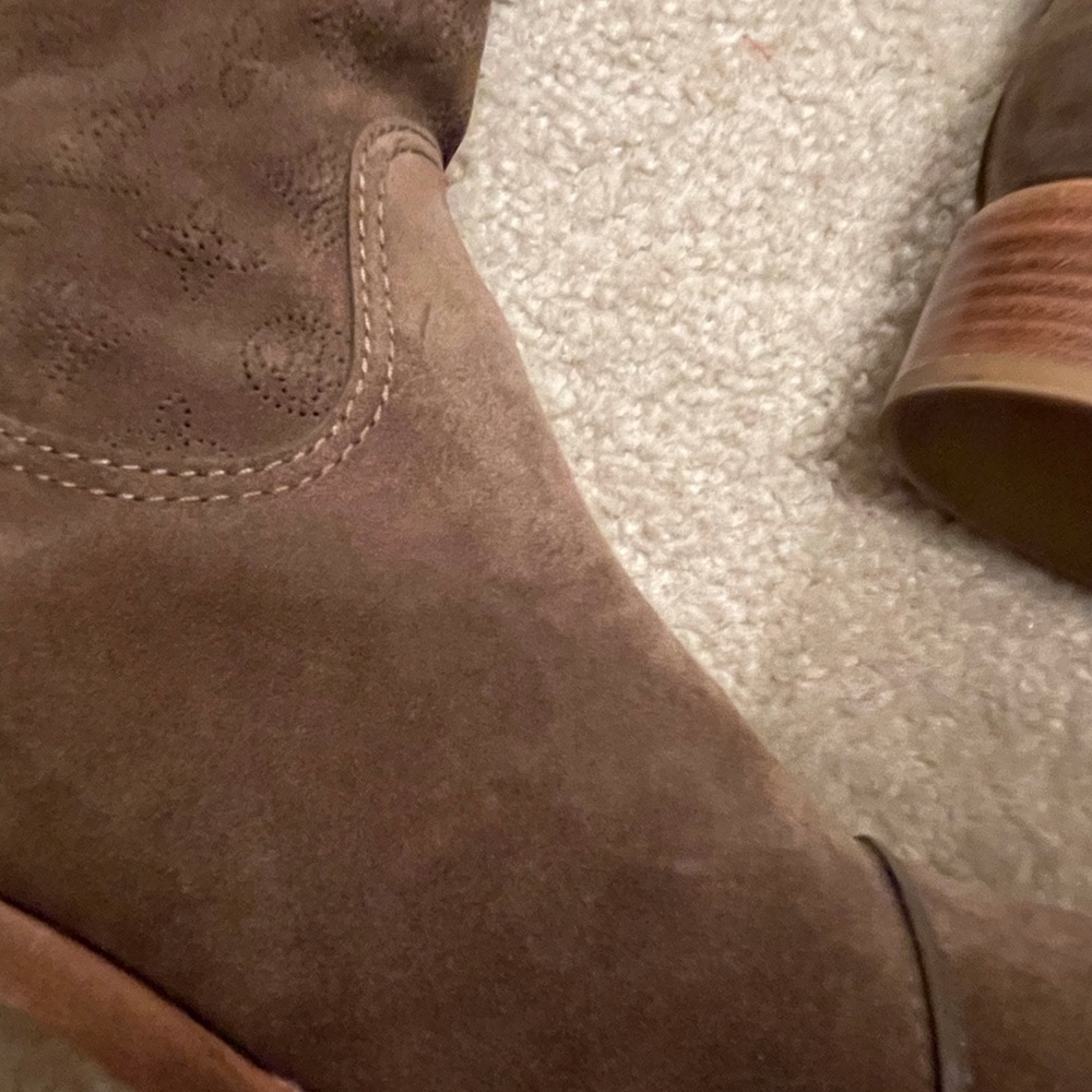 Louis Vuitton Tan Perforated Emblem Suede Boots - Picture 11 of 16